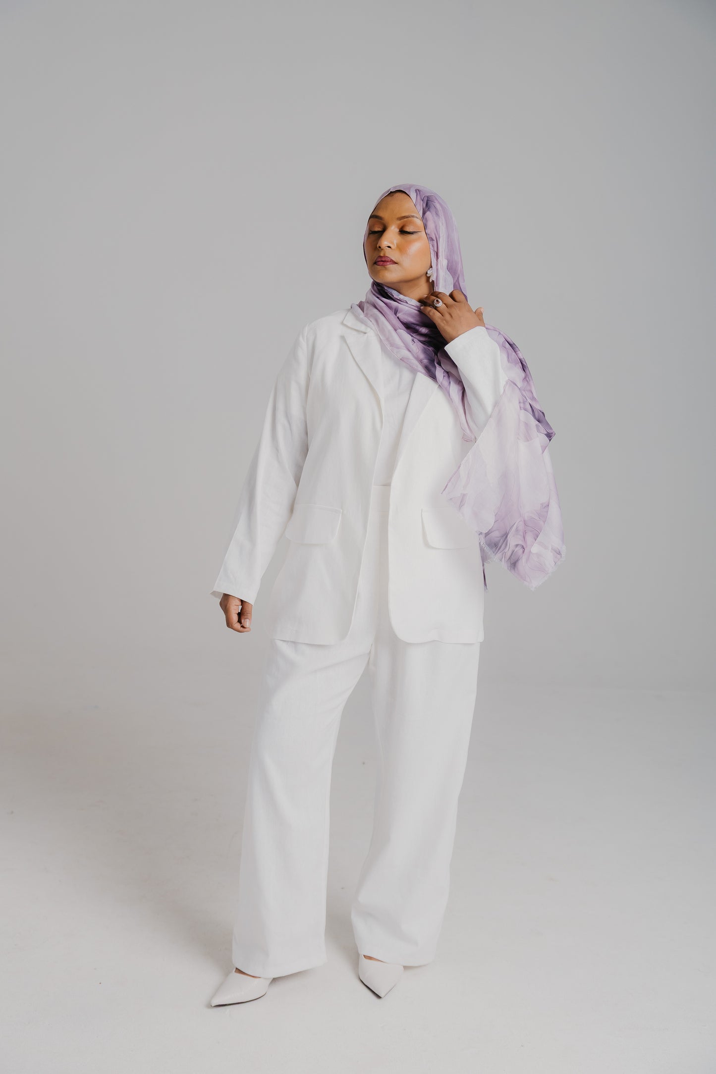 SIENNA SUIT-OFF WHITE